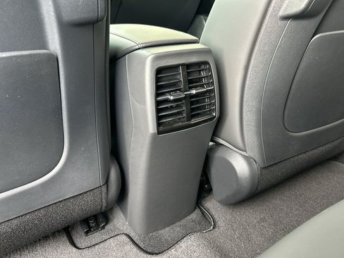 New 2026 Kia Niro Wind FWD image 15