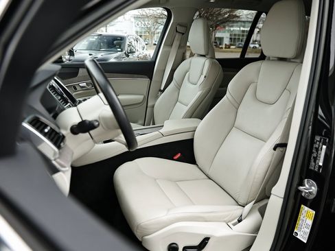 Used 2023 Volvo XC90 B5 Plus w/ Protection Package image 20