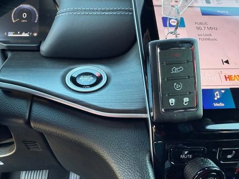 New 2025 Jeep Grand Cherokee Limited image 33