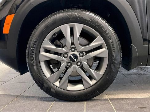 Used 2023 Kia Seltos LX AWD/4WD image 7