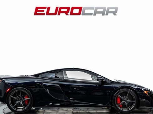 Used 2016 McLaren 675LT Spider image 7