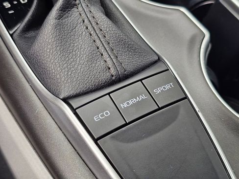 Certified 2023 Toyota Camry LE FWD image 34
