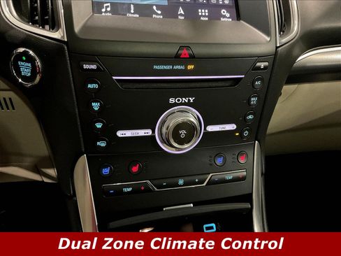Used 2017 Ford Edge Titanium w/ Equipment Group 301A AWD/4WD image 15