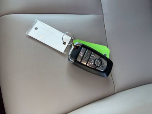 Certified 2023 Lincoln Corsair FWD image 32