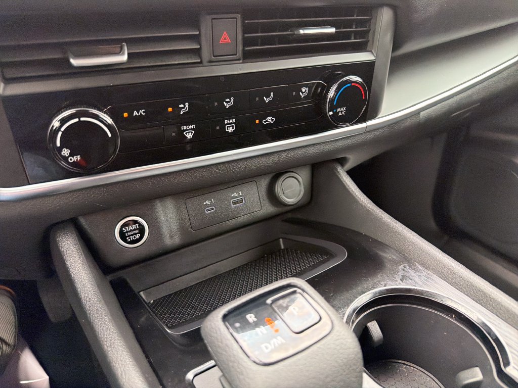 Used 2023 Nissan Rogue S AWD/4WD image 24