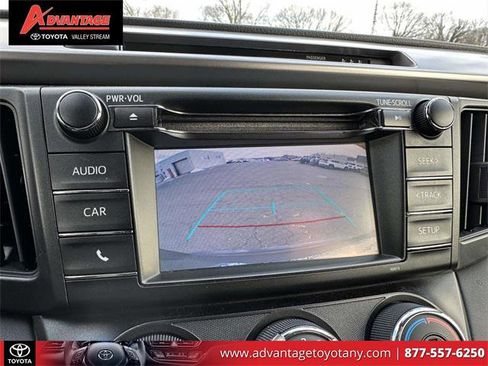 Certified 2018 Toyota RAV4 LE image 30