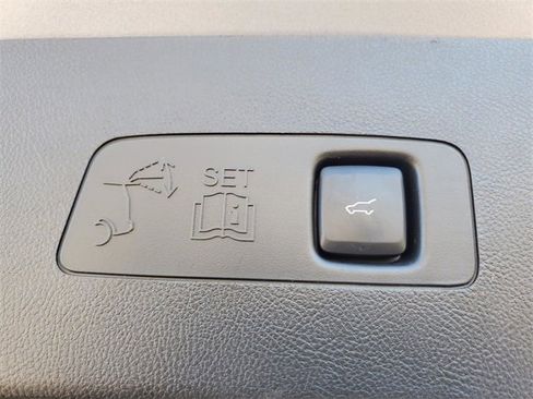 Used 2022 Lincoln Corsair Reserve w/ Equipment Group 201A image 34