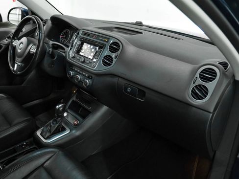 Used 2013 Volkswagen Tiguan SEL image 13