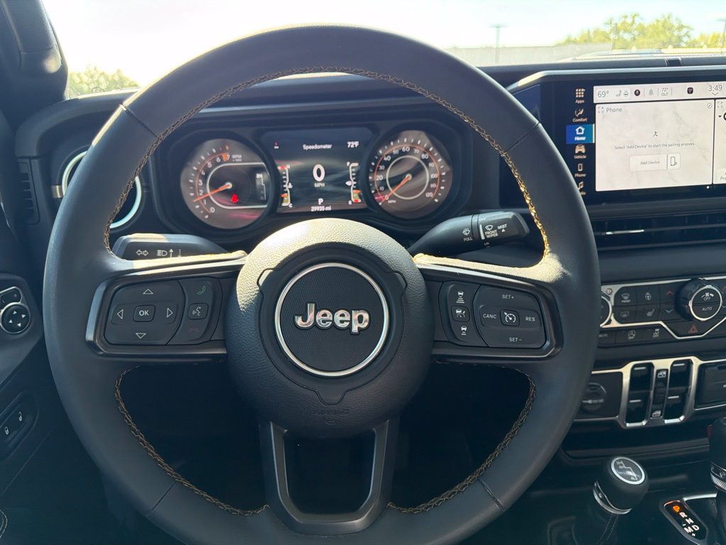 Used 2024 Jeep Gladiator Sport AWD/4WD image 16