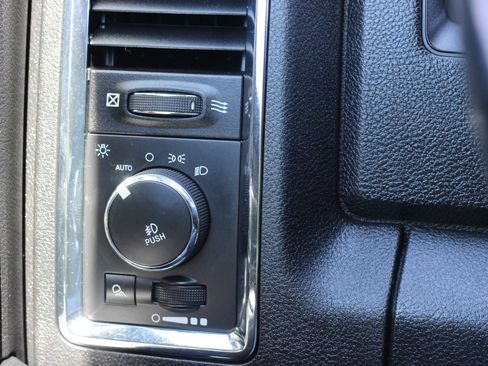 Used 2016 RAM 3500 Laramie AWD/4WD image 20