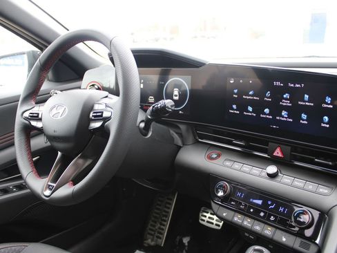 Certified 2025 Hyundai Elantra N Line image 6