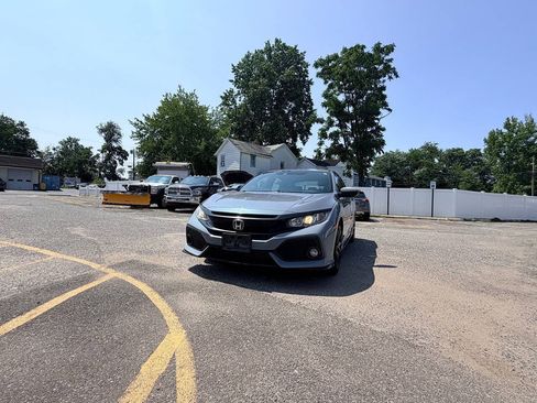 Used 2019 Honda Civic Sport image 2
