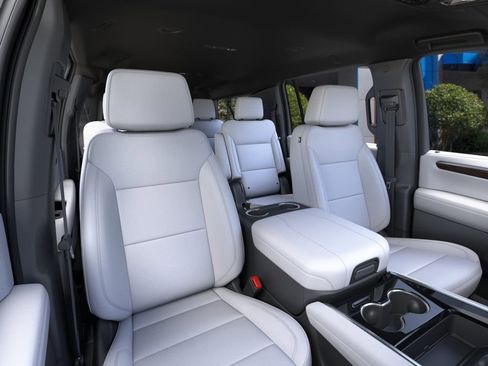 New 2026 Chevrolet Suburban Premier RWD image 16