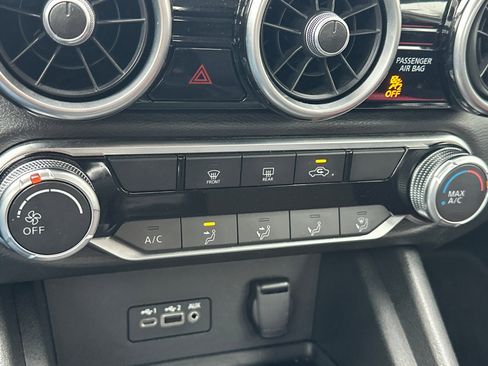 Certified 2022 Nissan Sentra SV image 19