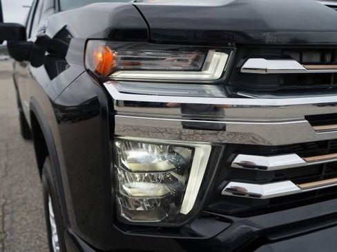 Used 2023 Chevrolet Silverado 3500 High Country w/ Z71 Off-Road Package AWD/4WD image 76