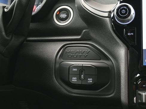 Used 2026 RAM 2500 Tradesman AWD/4WD image 36