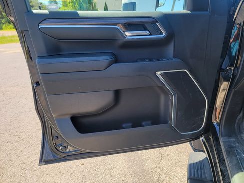 Used 2024 Chevrolet Silverado 1500 LT w/ Protection Package AWD/4WD image 10
