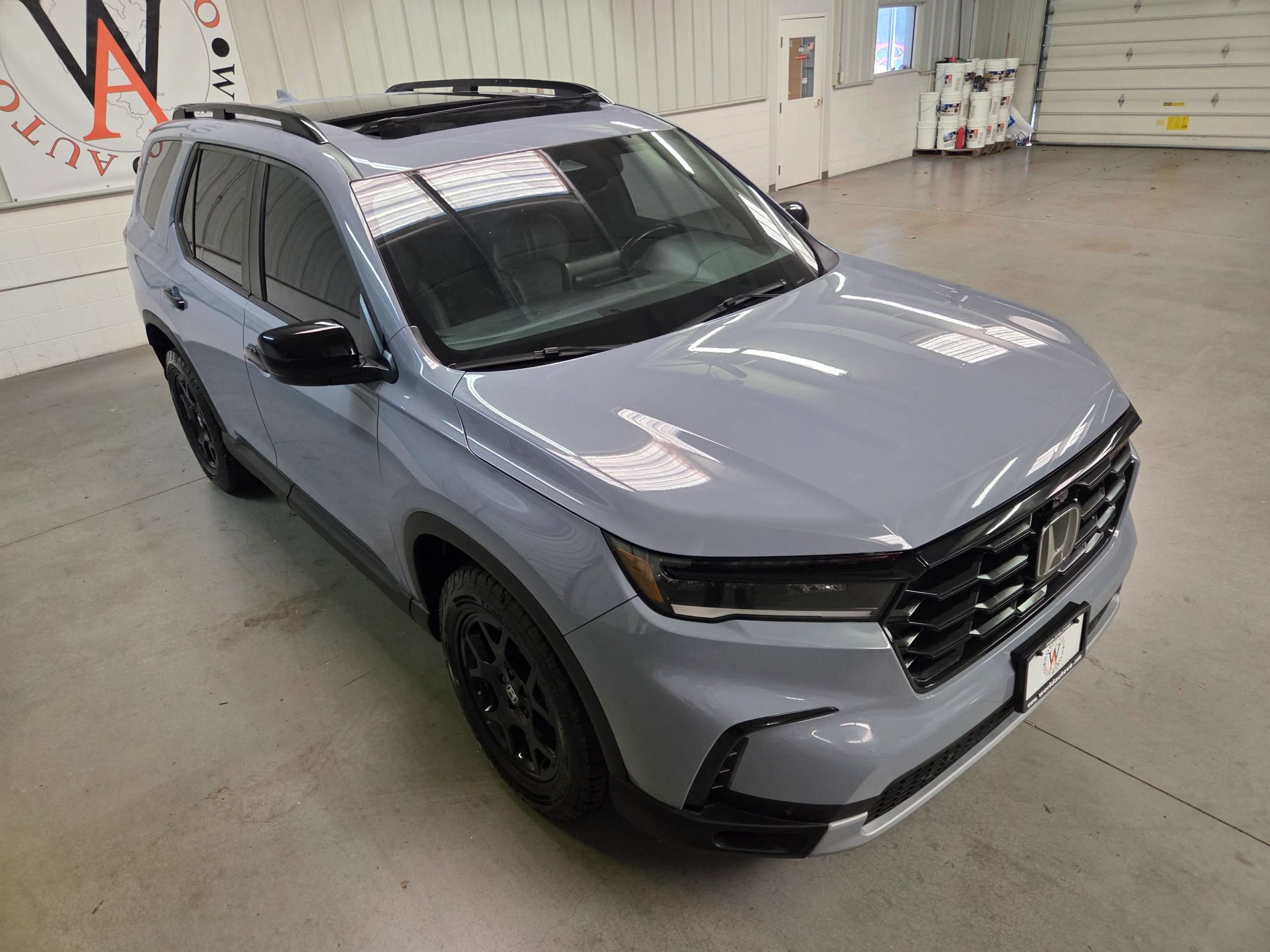 Used 2024 Honda Pilot TrailSport image 11
