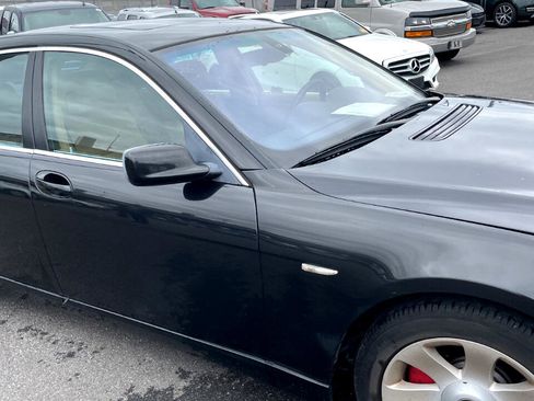 Used 2007 BMW 750i 4dr Sdn 750i image 9