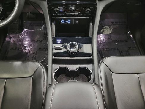 Used 2025 Jeep Grand Cherokee L Limited w/ Trailer Tow Package image 17