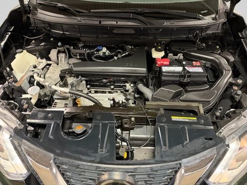 Used 2020 Nissan Rogue SV image 27
