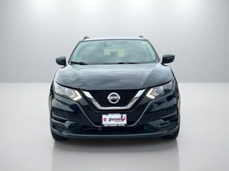 Used 2020 Nissan Rogue Sport SV video 2