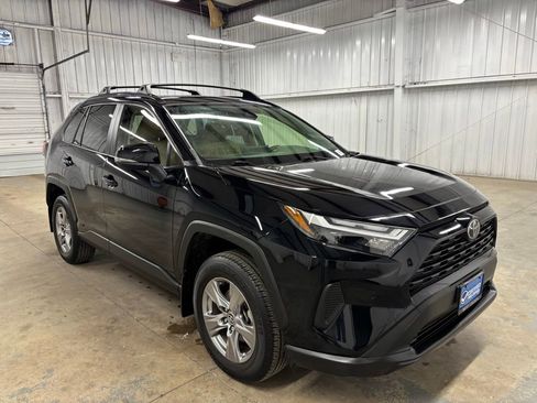 Used 2025 Toyota RAV4 XLE w/ Convenience Package AWD/4WD image 1