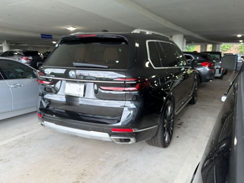 Certified 2024 BMW X7 xDrive40i w/ Parking Assistance Package AWD/4WD image 6