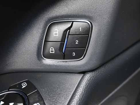 Used 2023 Ford Expedition Limited AWD/4WD image 17