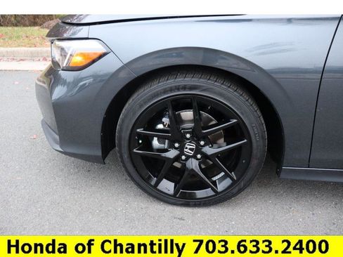 Certified 2025 Honda Civic Sport image 27