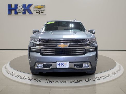 Used 2021 Chevrolet Silverado 1500 High Country w/ Technology Package image 2