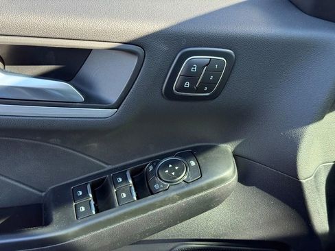 New 2026 Ford Escape SE w/ PHEV Premium Package image 11