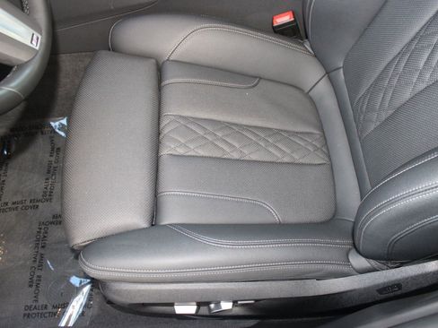 Used 2023 BMW 540i w/ M Sport Package image 14