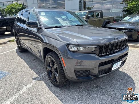 Used 2021 Jeep Grand Cherokee L Laredo AWD/4WD image 7
