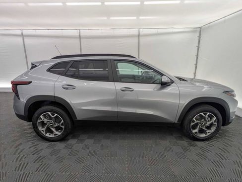 New 2026 Chevrolet Trax LT w/ Driver Confidence Package image 7