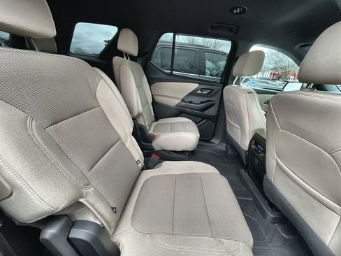 Used 2024 Chevrolet Traverse LT image 26