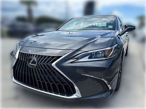 Certified 2025 Lexus ES 350 w/ Premium Package FWD image 4