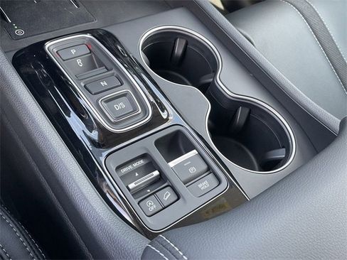 New 2025 Honda Pilot Touring image 20