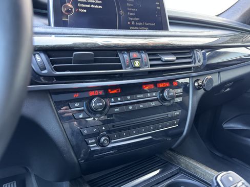 Used 2015 BMW X5 xDrive50i image 31