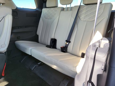 Used 2022 Hyundai Palisade Calligraphy image 22