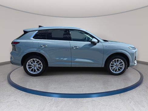 New 2026 Audi Q3 quattro 2.0T AWD/4WD image 4