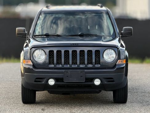 Used 2014 Jeep Patriot Sport w/ Power Value Group FWD image 4