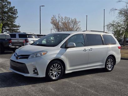 Used 2020 Toyota Sienna XLE