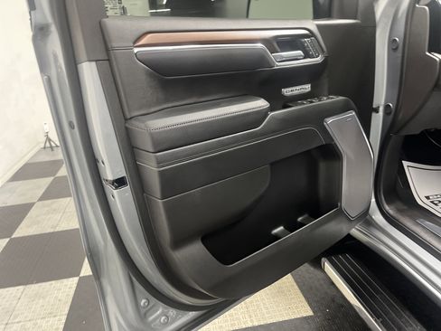 Used 2025 GMC Sierra 1500 Denali w/ Denali Reserve Package image 10