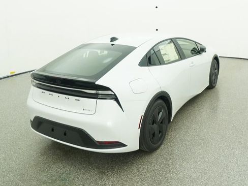 New 2026 Toyota Prius Plug-In Hybrid image 41