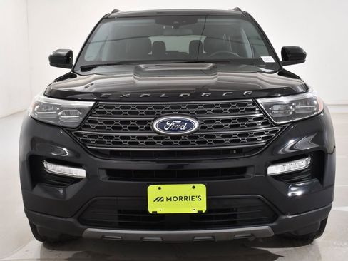 Used 2023 Ford Explorer XLT w/ Equipment Group 202A image 3