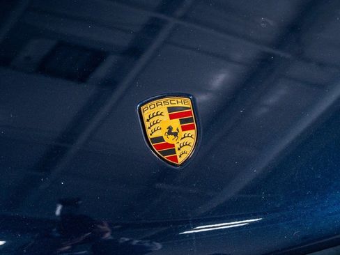 Used 2021 Porsche Macan S image 16