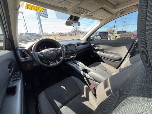Used 2021 Honda HR-V EX image 11