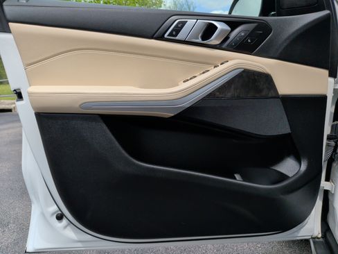 Used 2022 BMW X5 sDrive40i w/ Premium Package image 28