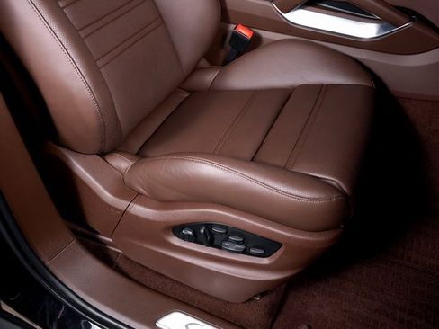 Used 2022 Porsche Cayenne Turbo S image 59